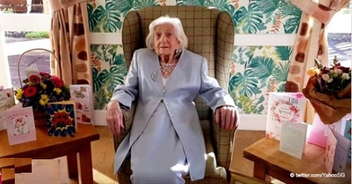 Eine Frau, die 2 Weltkriege überlebt hat, besiegt COVID-19, um ihren 106. Geburtstag zu feiern